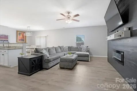 205 Churchill Drive Kings Mountain NC 28086
