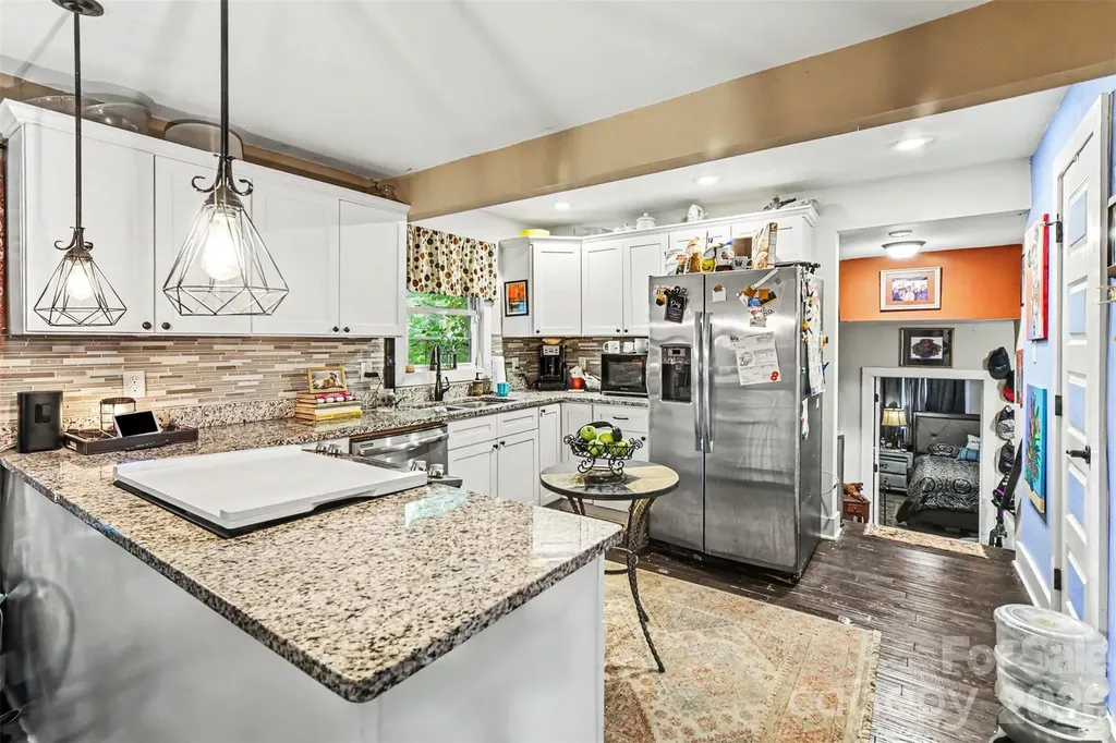 3100 Avalon Avenue Charlotte NC 28208