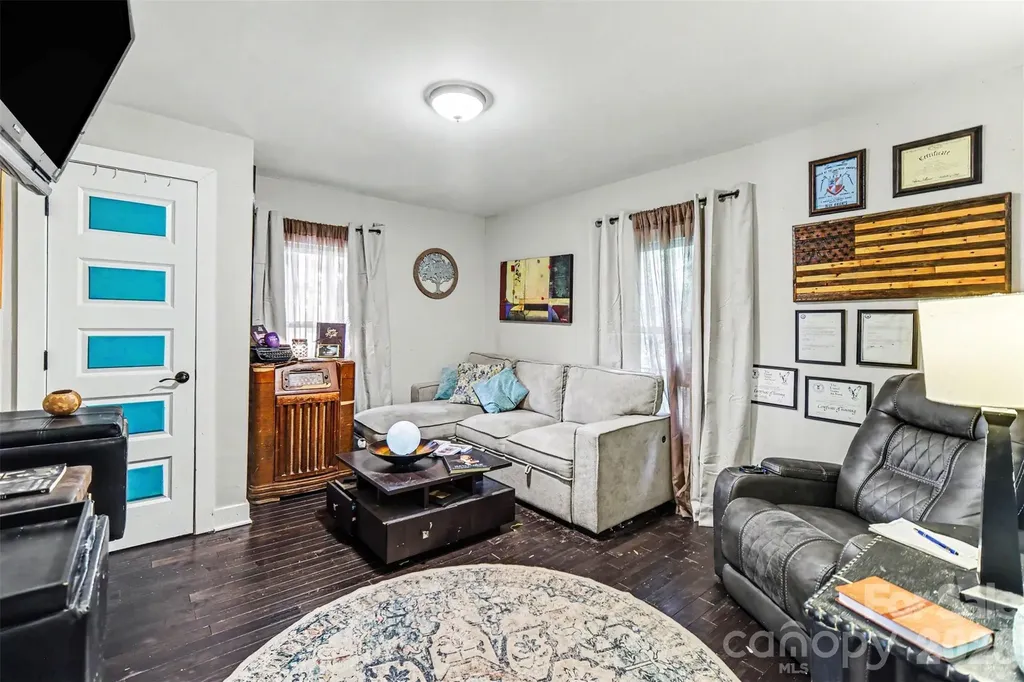 3100 Avalon Avenue Charlotte NC 28208