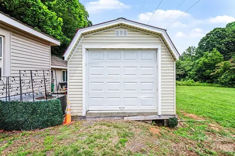 3100 Avalon Avenue Charlotte NC 28208