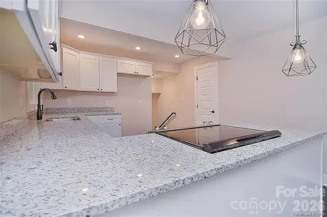 3100 Avalon Avenue Charlotte NC 28208