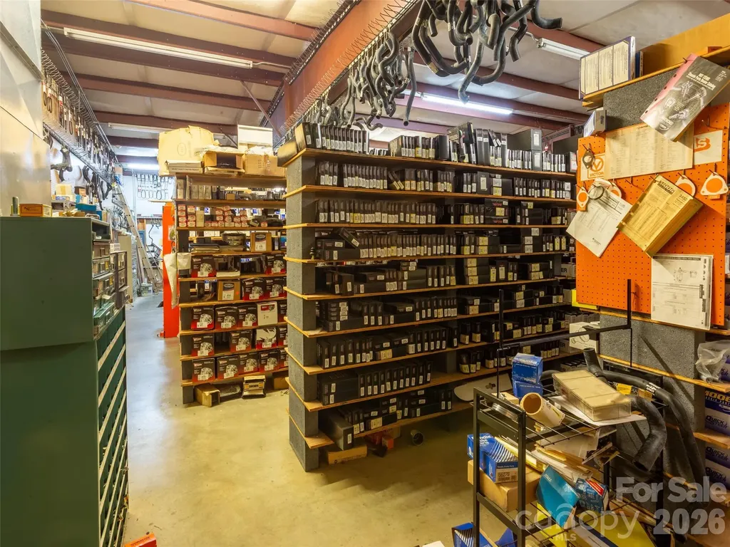 722 E Main Street Burnsville NC 28714