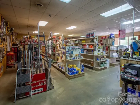 722 E Main Street Burnsville NC 28714