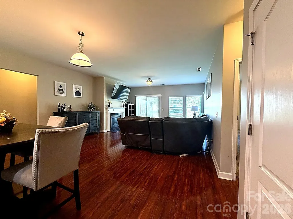 1919 Corriente Court Charlotte NC 28213