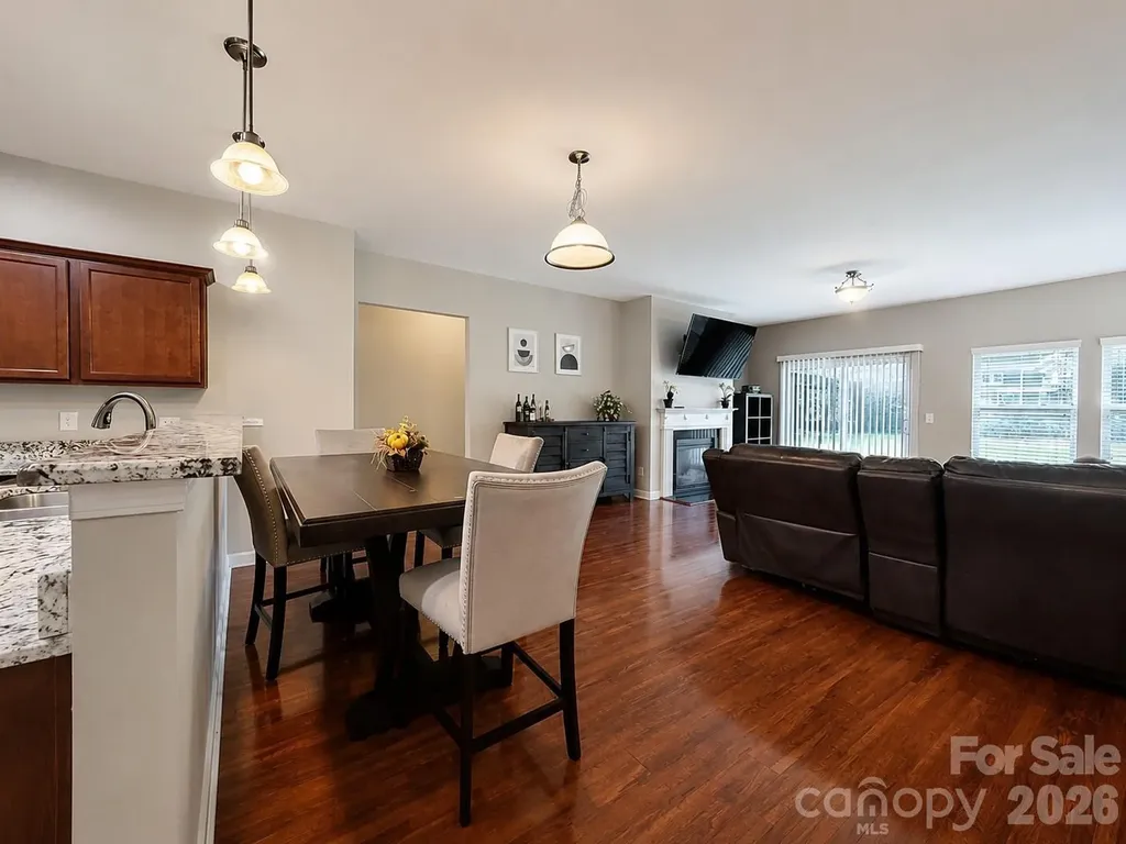 1919 Corriente Court Charlotte NC 28213