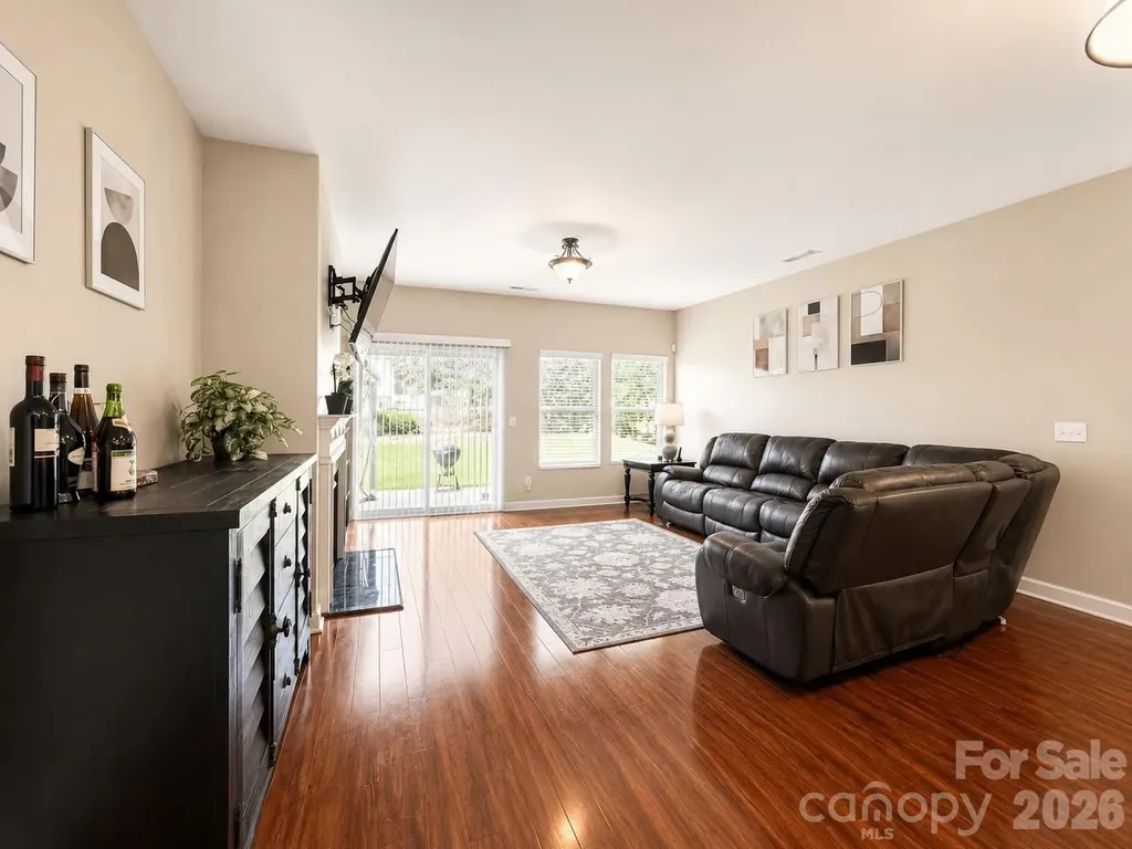 1919 Corriente Court Charlotte NC 28213