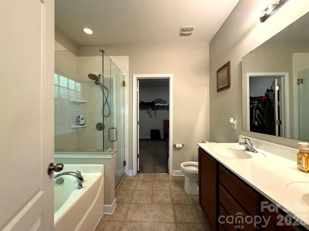 1919 Corriente Court Charlotte NC 28213