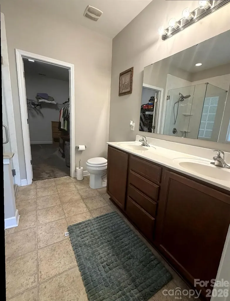 1919 Corriente Court Charlotte NC 28213