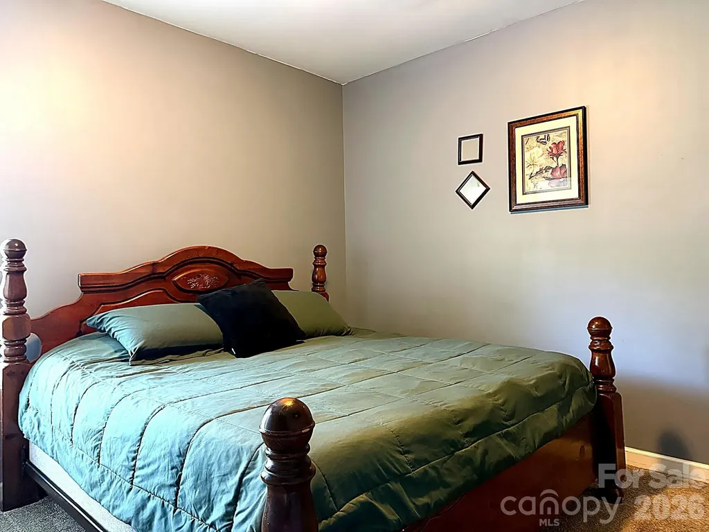 1919 Corriente Court Charlotte NC 28213