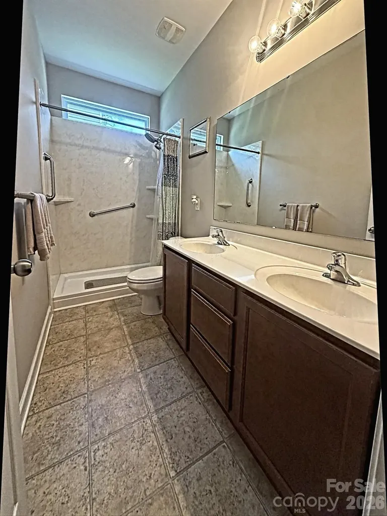 1919 Corriente Court Charlotte NC 28213