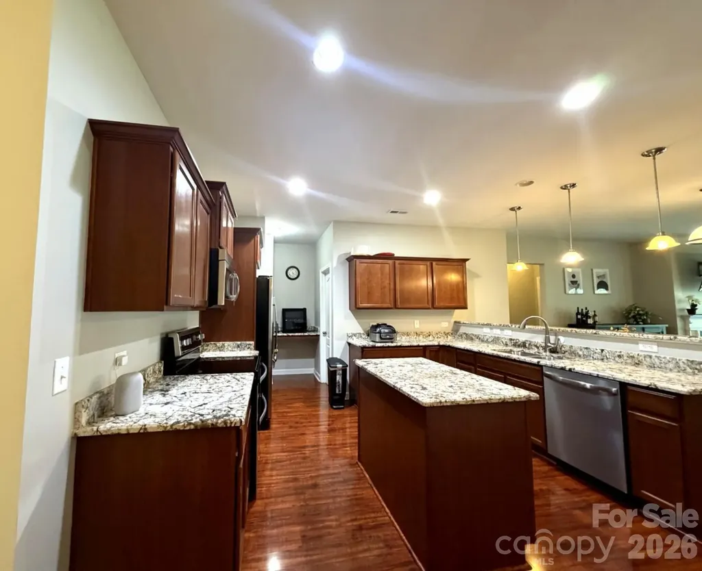 1919 Corriente Court Charlotte NC 28213