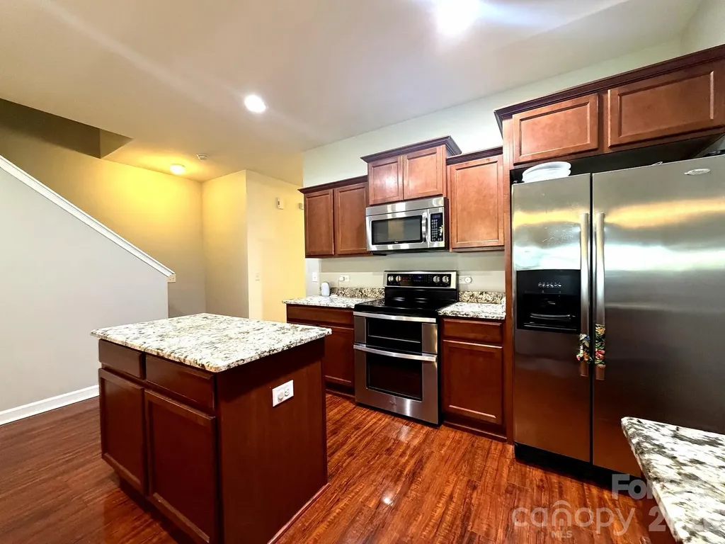 1919 Corriente Court Charlotte NC 28213