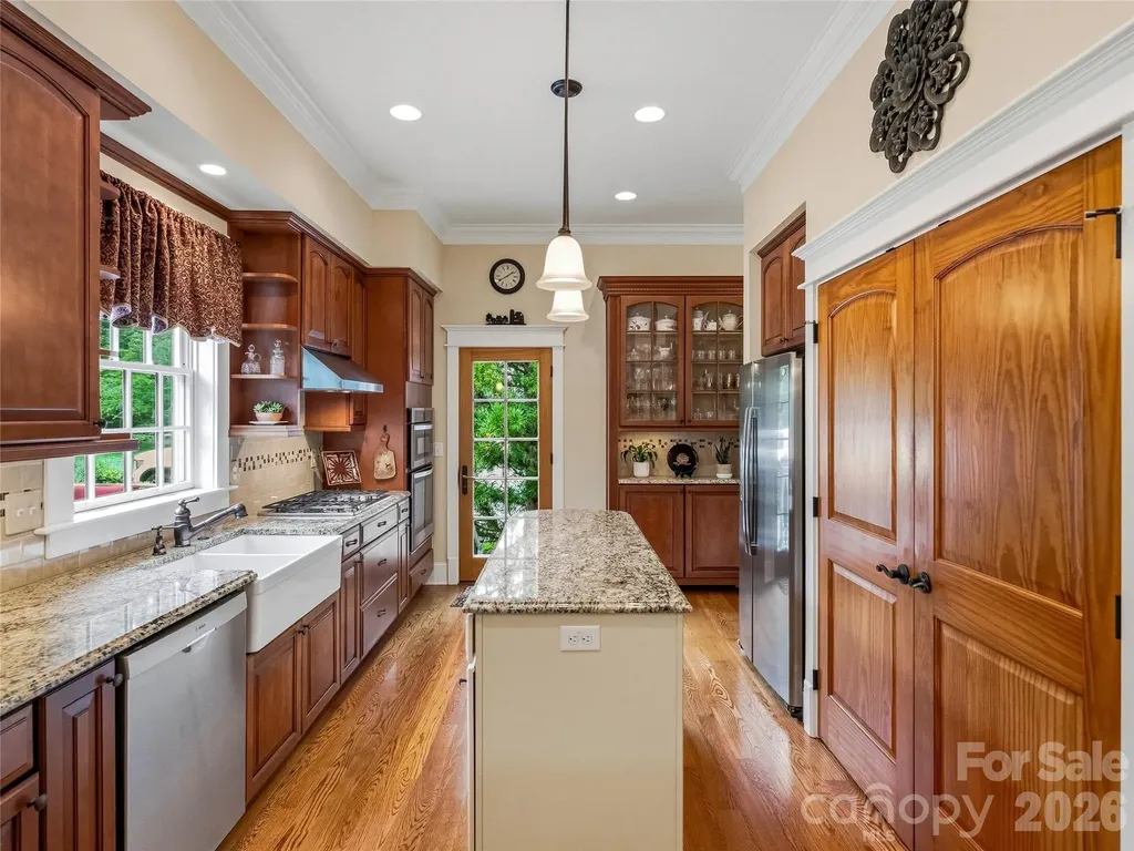 76 Edgelawn Road Asheville NC 28804