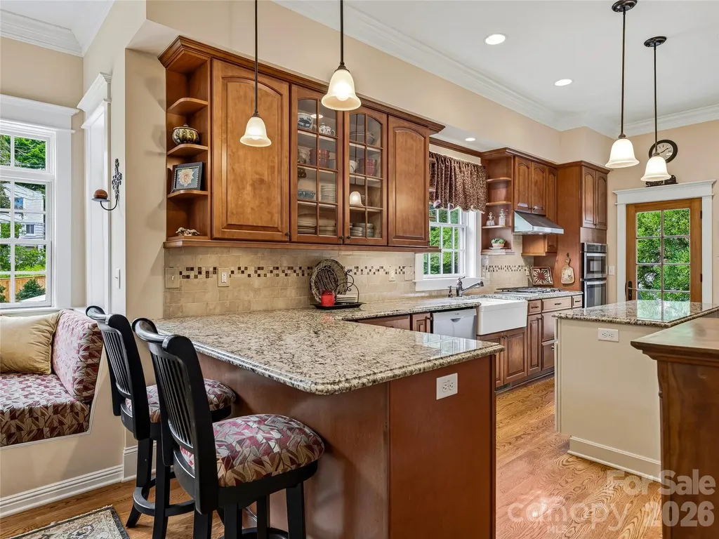 76 Edgelawn Road Asheville NC 28804