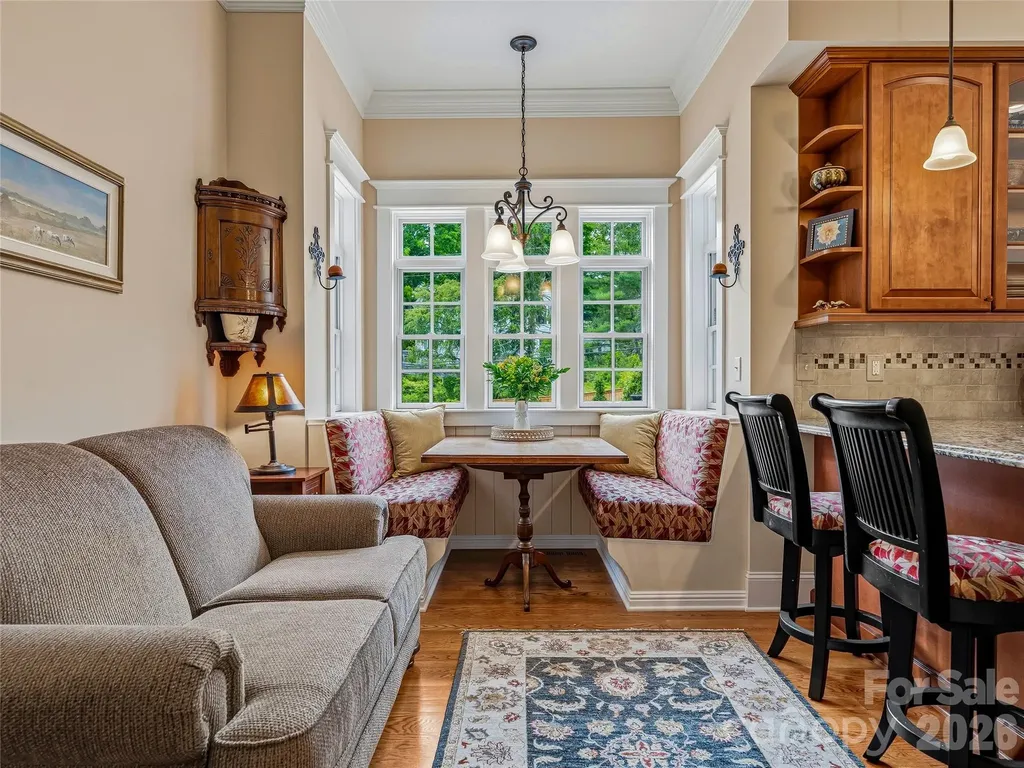 76 Edgelawn Road Asheville NC 28804