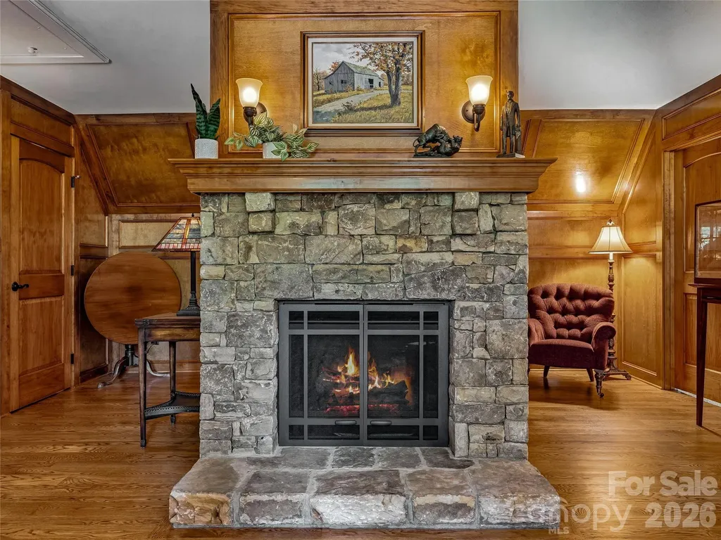 76 Edgelawn Road Asheville NC 28804