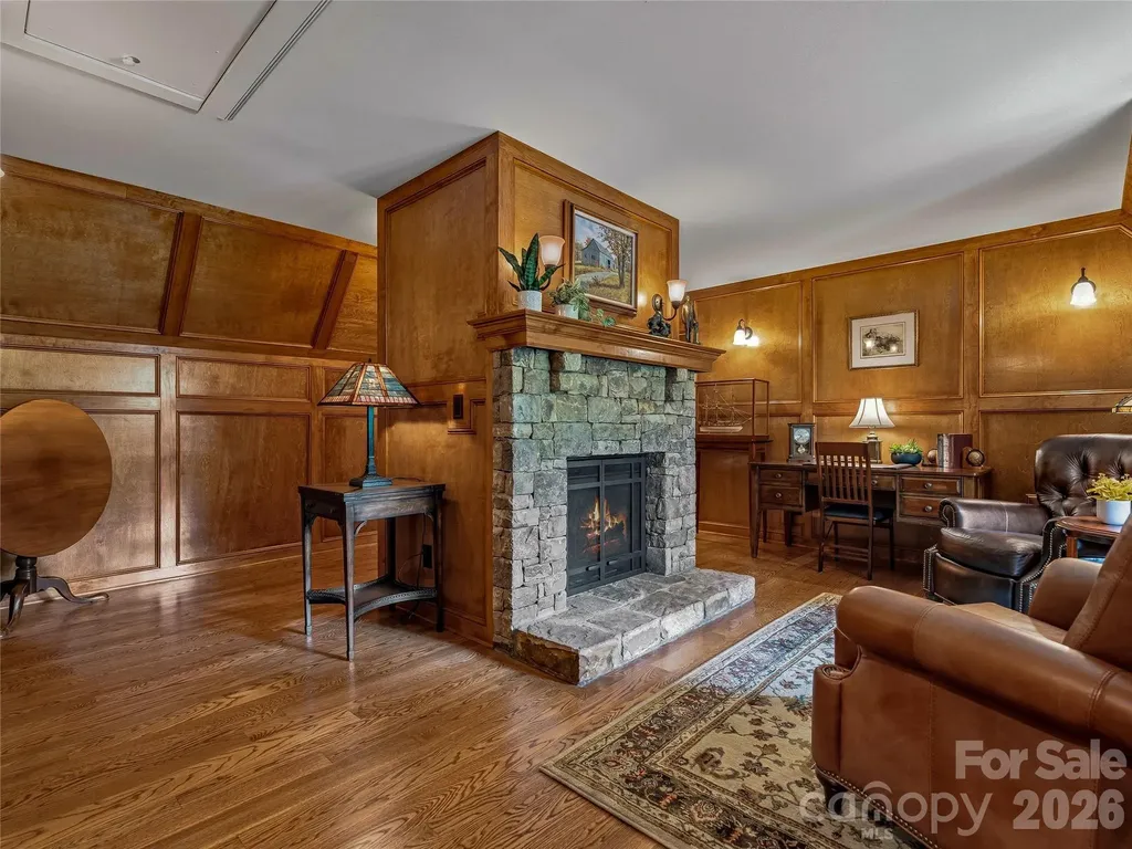 76 Edgelawn Road Asheville NC 28804