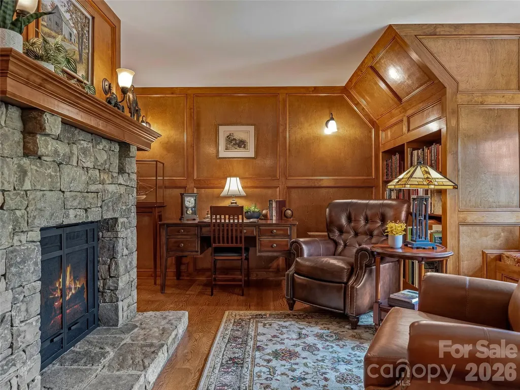 76 Edgelawn Road Asheville NC 28804