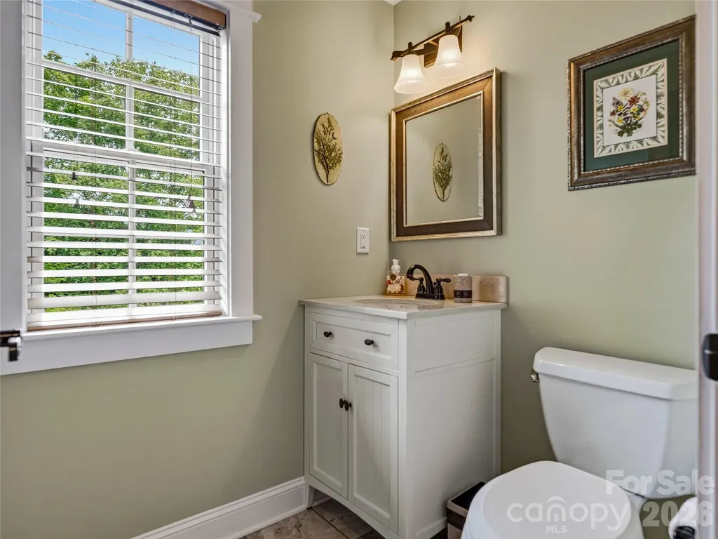 76 Edgelawn Road Asheville NC 28804