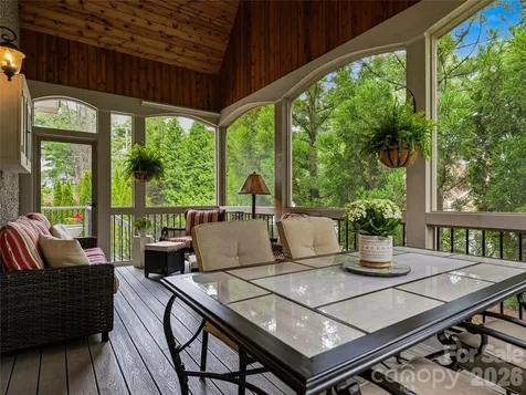 76 Edgelawn Road Asheville NC 28804