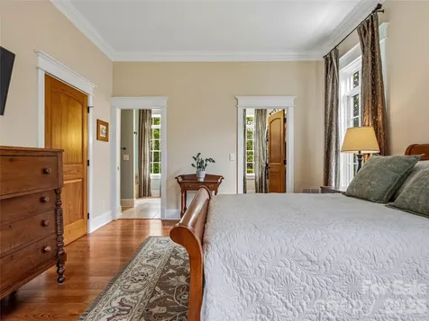 76 Edgelawn Road Asheville NC 28804