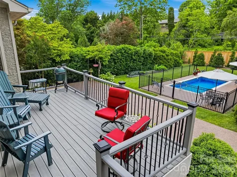 76 Edgelawn Road Asheville NC 28804