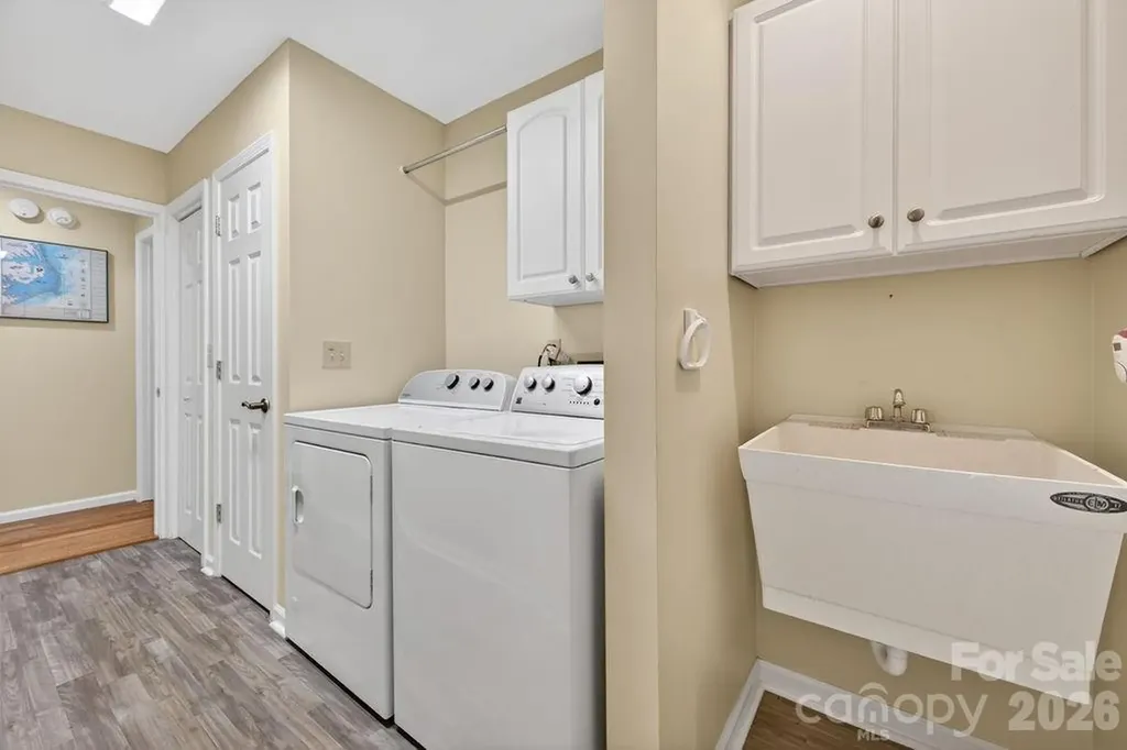 1820 Riverview Court Hendersonville NC 28739