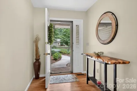 1820 Riverview Court Hendersonville NC 28739