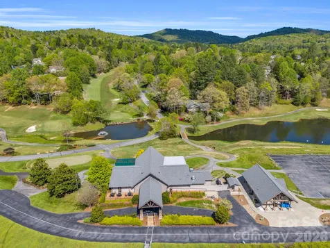 1820 Riverview Court Hendersonville NC 28739