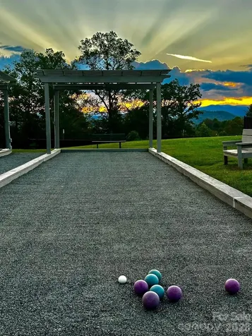 1820 Riverview Court Hendersonville NC 28739