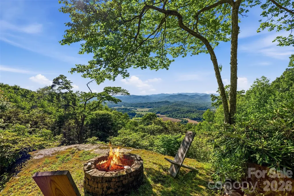 911 Green Hill Road Brevard NC 28712