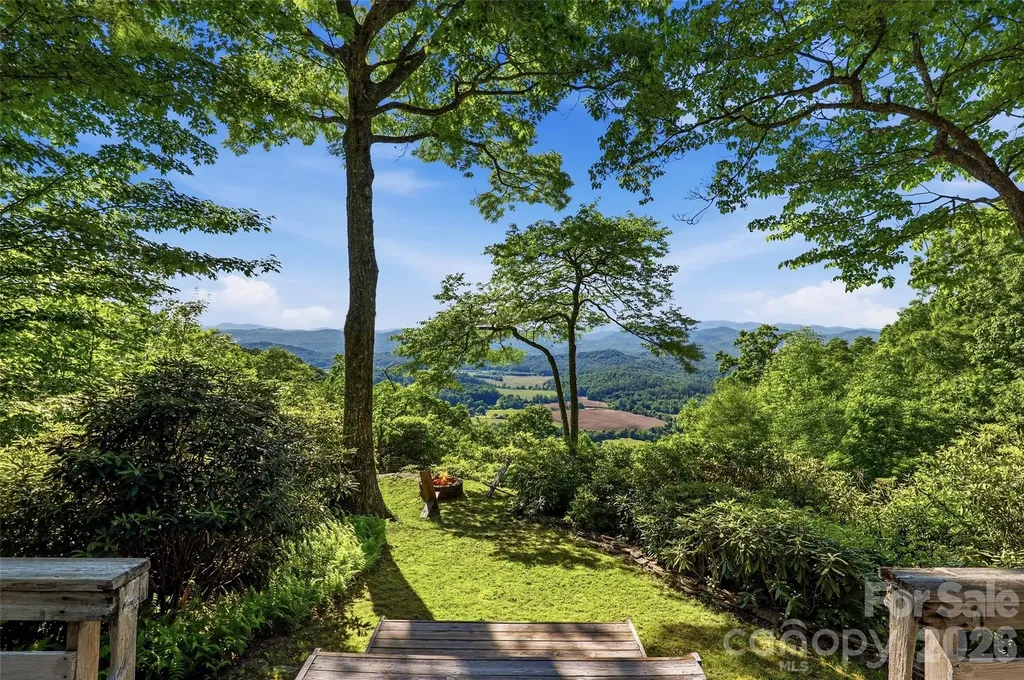 911 Green Hill Road Brevard NC 28712