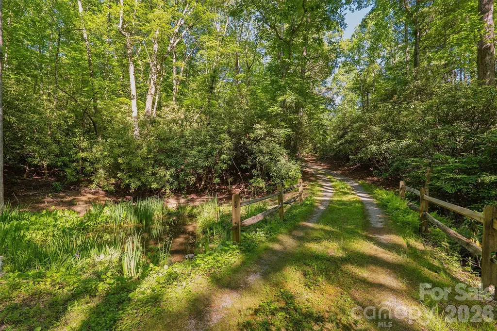 911 Green Hill Road Brevard NC 28712