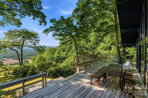 911 Green Hill Road Brevard NC 28712