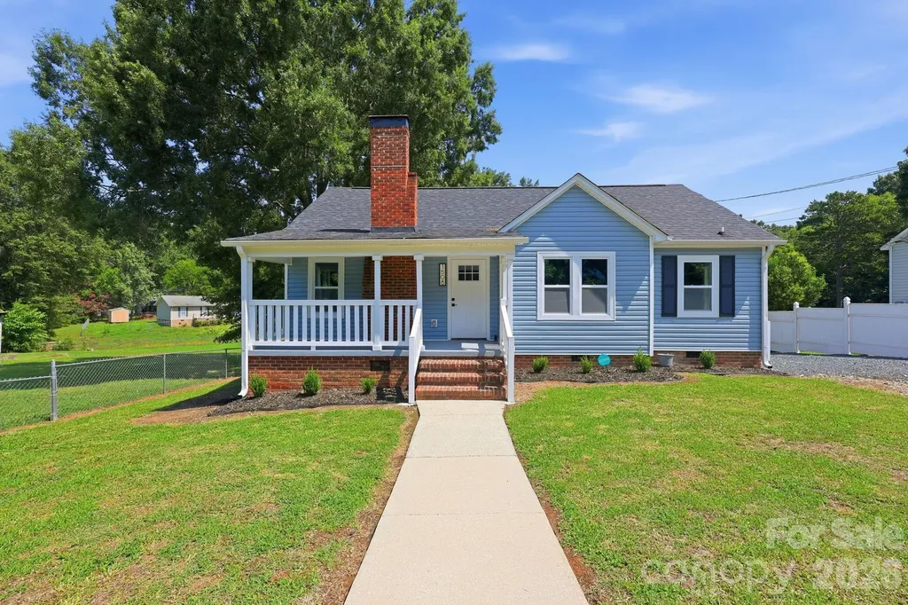 1508 Old Charlotte Road Albemarle NC 28001