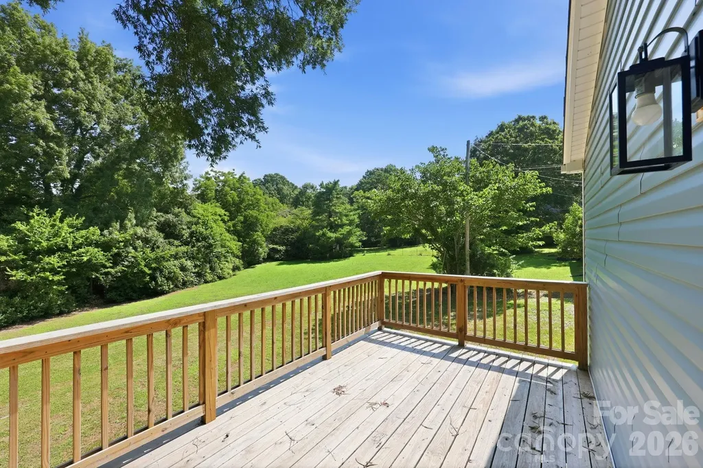 1508 Old Charlotte Road Albemarle NC 28001