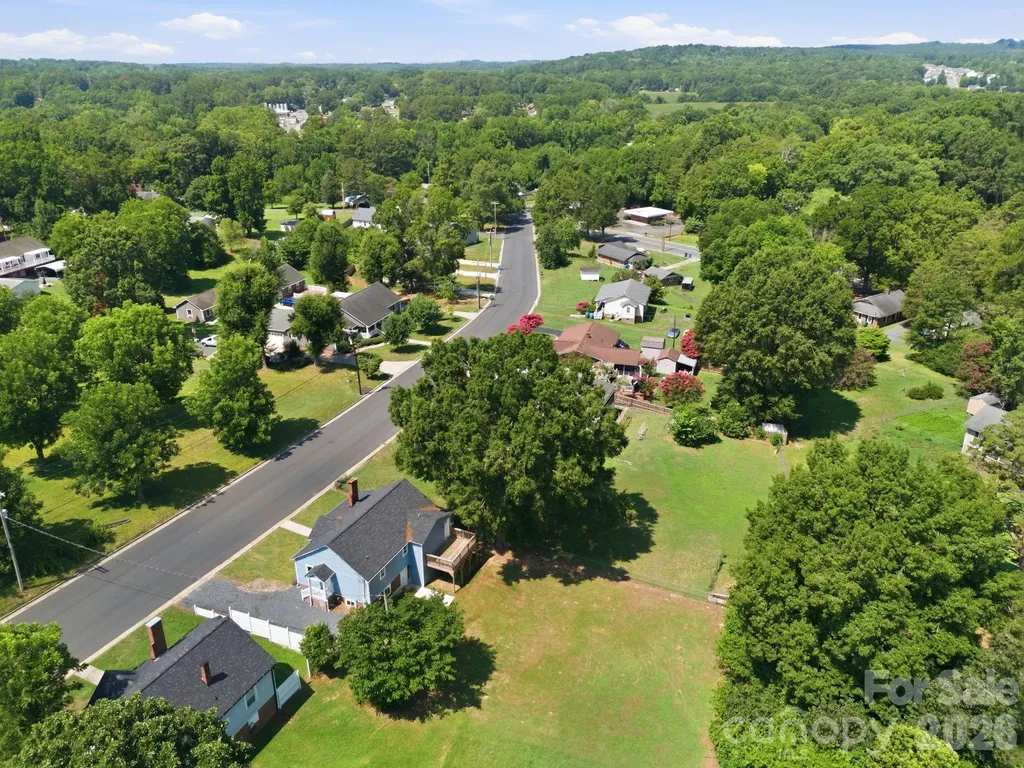1508 Old Charlotte Road Albemarle NC 28001