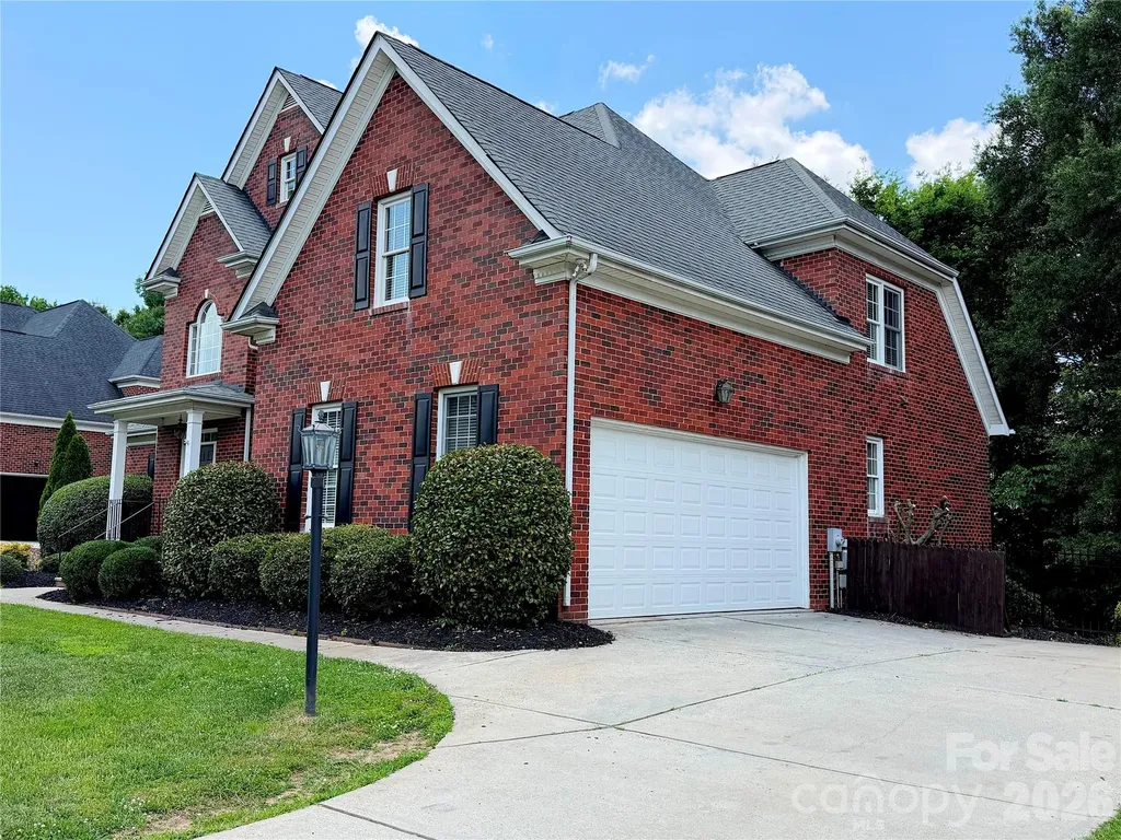 1332 Bershire Lane Charlotte NC 28262