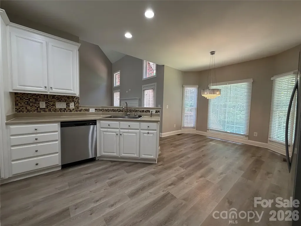1332 Bershire Lane Charlotte NC 28262