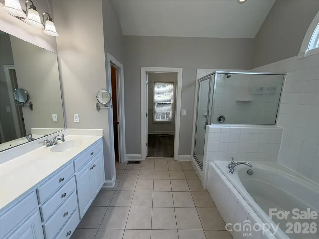 1332 Bershire Lane Charlotte NC 28262