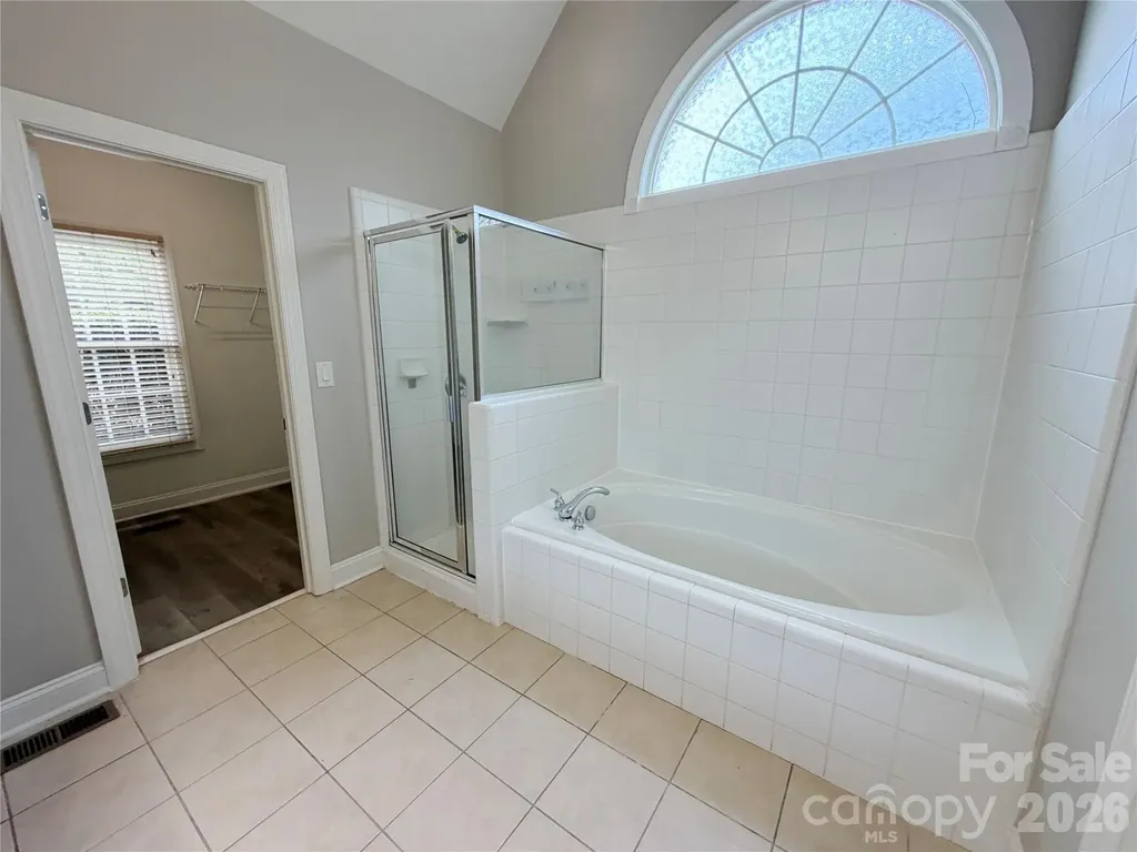 1332 Bershire Lane Charlotte NC 28262