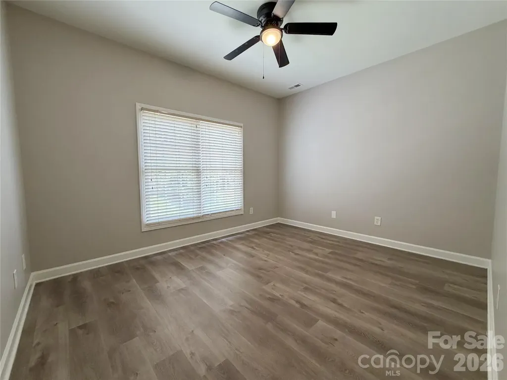 1332 Bershire Lane Charlotte NC 28262