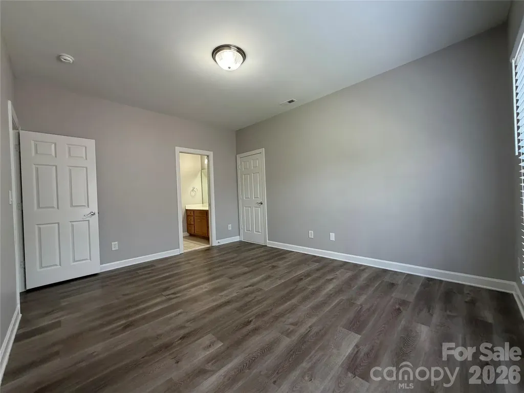1332 Bershire Lane Charlotte NC 28262