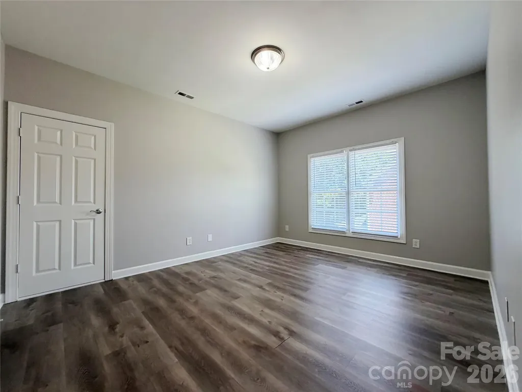 1332 Bershire Lane Charlotte NC 28262