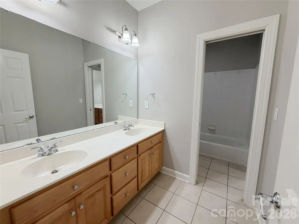1332 Bershire Lane Charlotte NC 28262