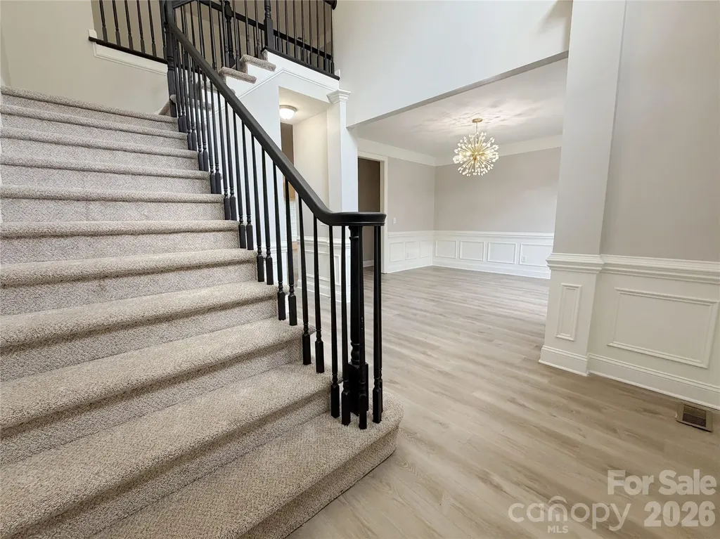 1332 Bershire Lane Charlotte NC 28262
