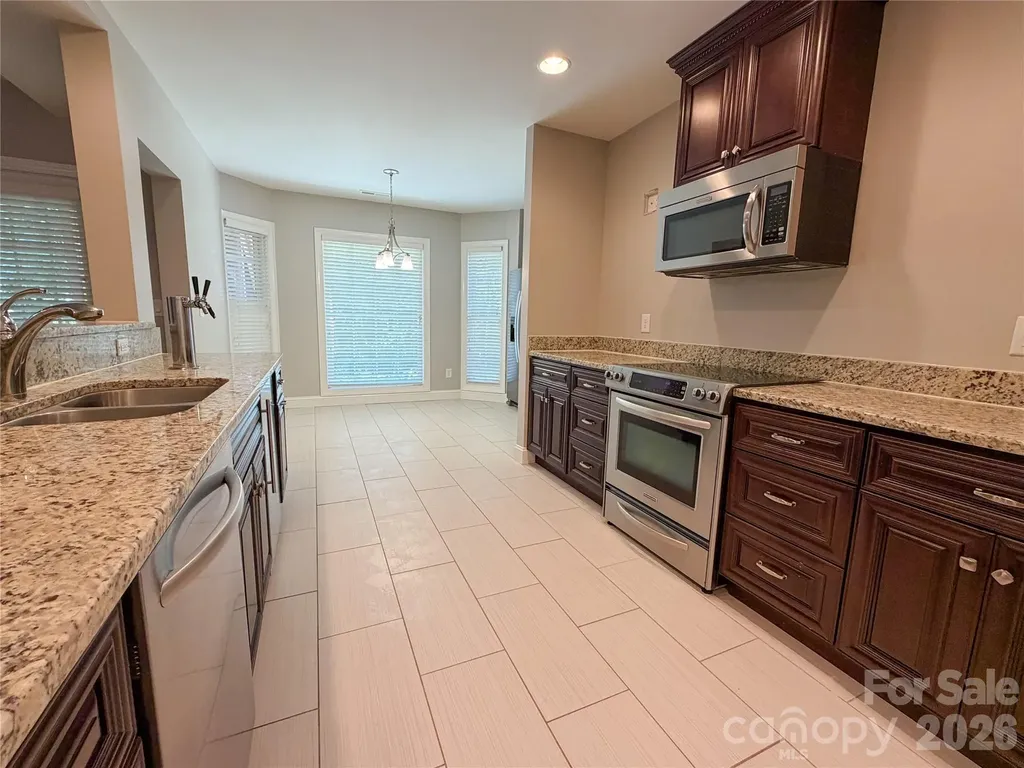 1332 Bershire Lane Charlotte NC 28262