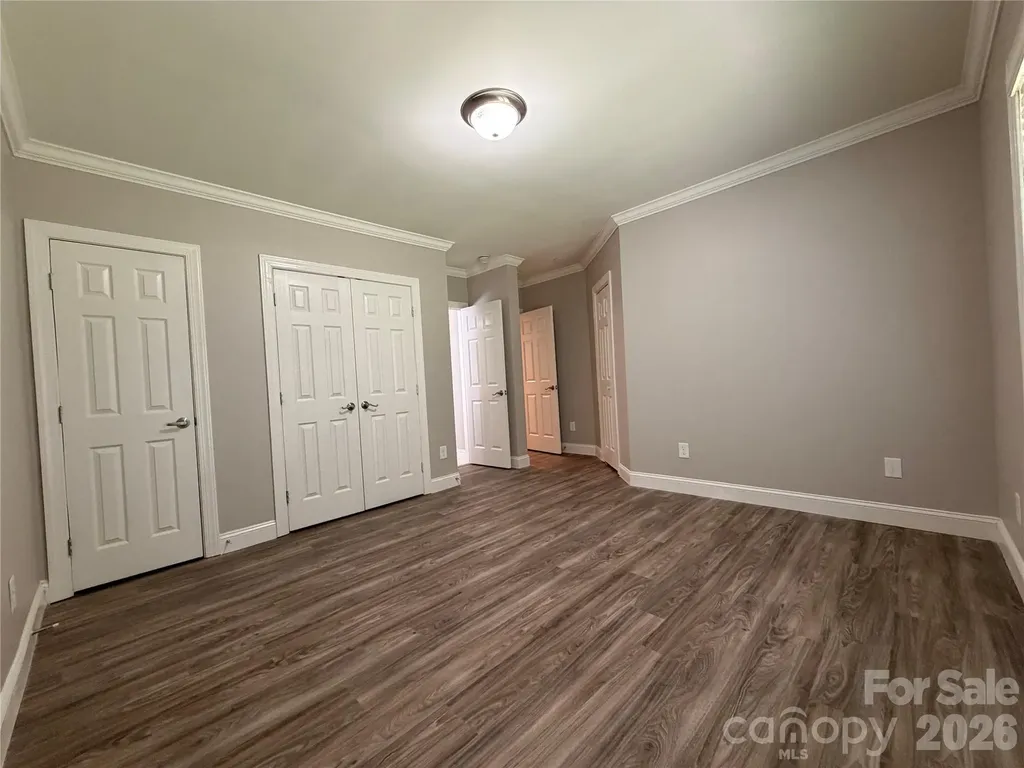 1332 Bershire Lane Charlotte NC 28262
