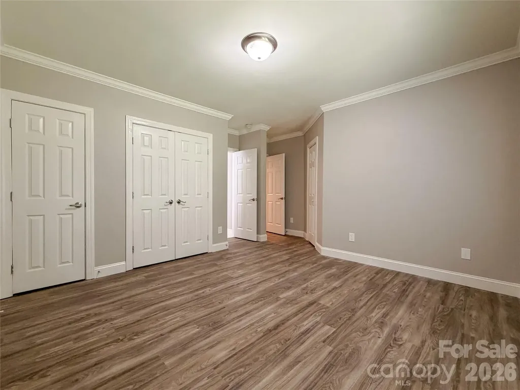 1332 Bershire Lane Charlotte NC 28262
