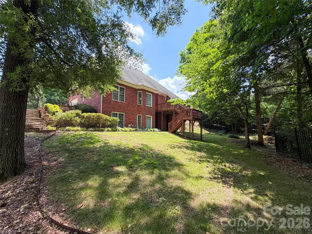 1332 Bershire Lane Charlotte NC 28262